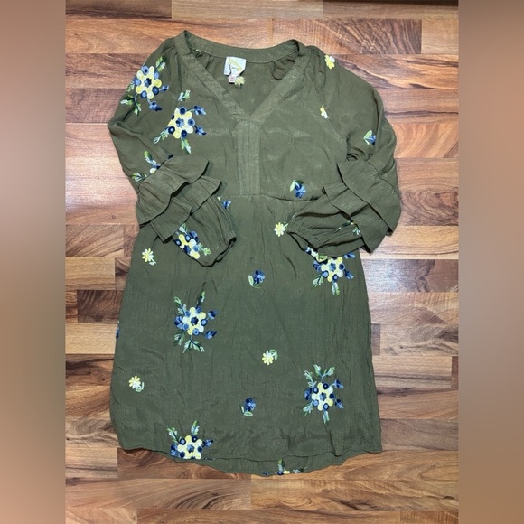 Fig & Flower Anthropology Size Medium Dress Green Floral Embroidered Boho Tunic - Picture 1 of 5